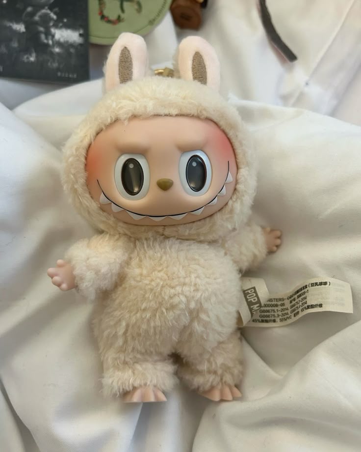 Labubu V1 – Soy Milk